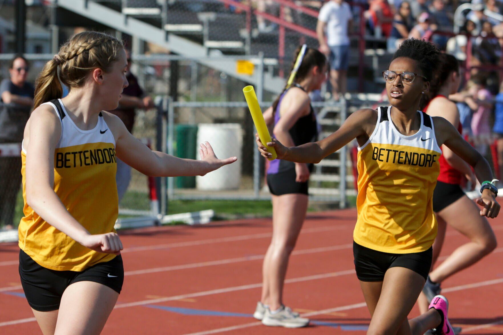 051222-qc-spt-district track-12.jpg